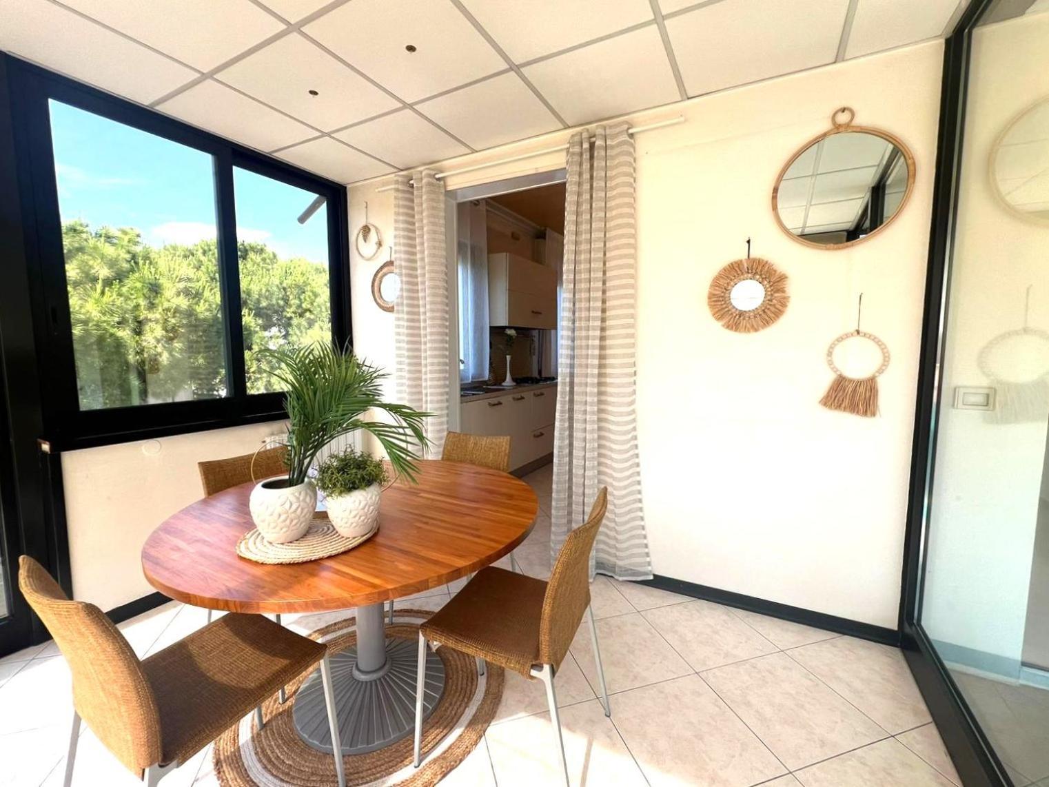 Appartamenti Casa De Lazzari - Piazza Brescia - Adria Holiday Jesolo - Family Apartments Exteriör bild