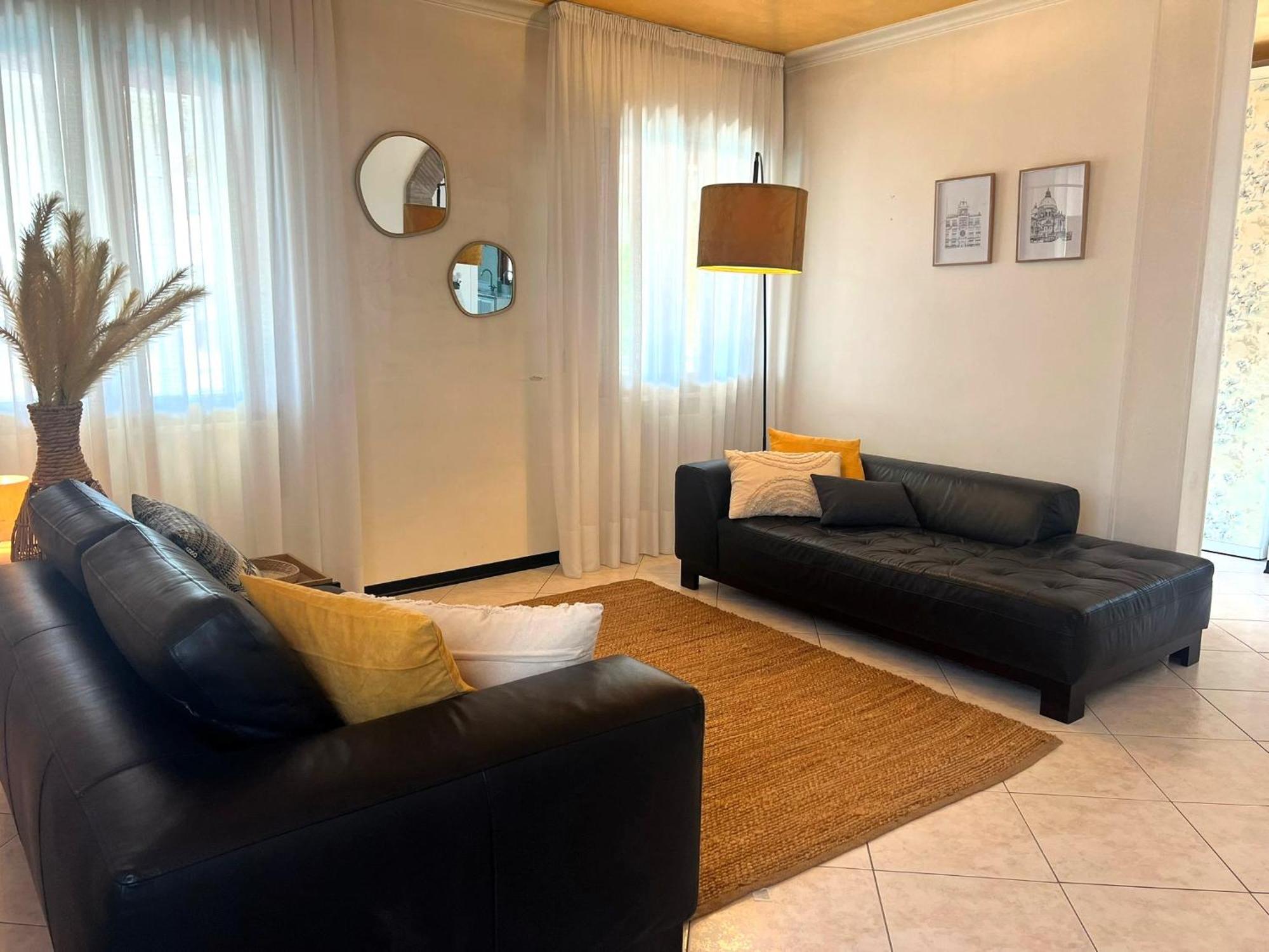 Appartamenti Casa De Lazzari - Piazza Brescia - Adria Holiday Jesolo - Family Apartments Exteriör bild